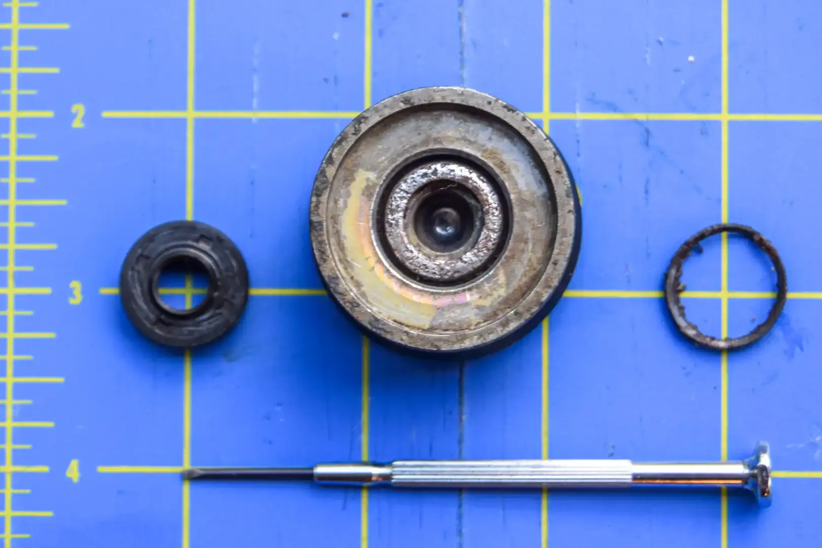 1984 Honda VF500C V30 Magna DIY Clutch Seal Replacement