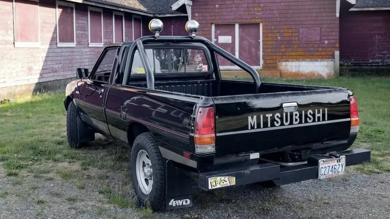 Land Rover Defender Perentie, Mitsubishi Mighty Max, J32-Powered Mazda Miata: The Coolest Cars I Found for Sale Online
