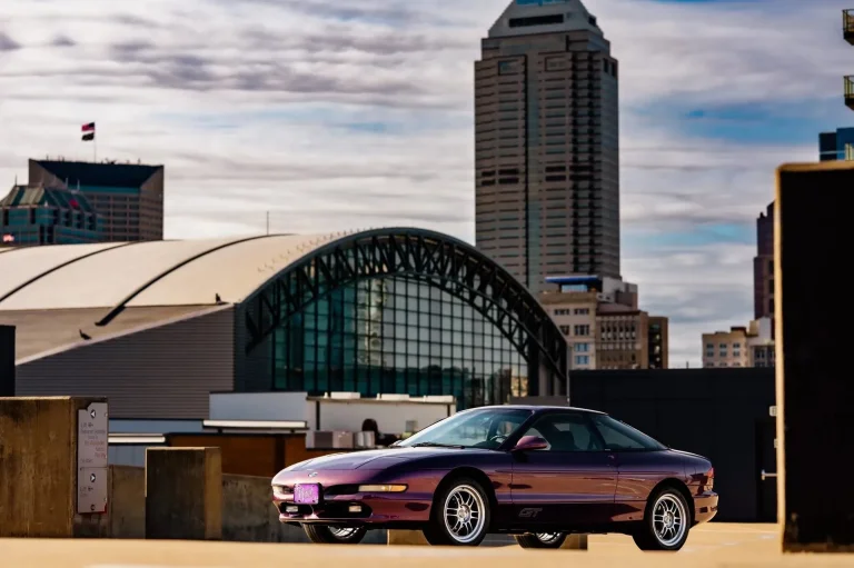 1994 Ford Probe GT مع 49000 ميل يتجه إلى المزاد