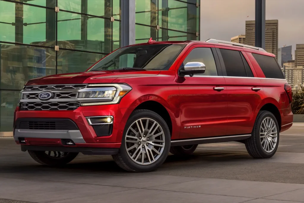Ford Expedition входить до числа найбільш часто використовуваних газових транспортних засобів у США.