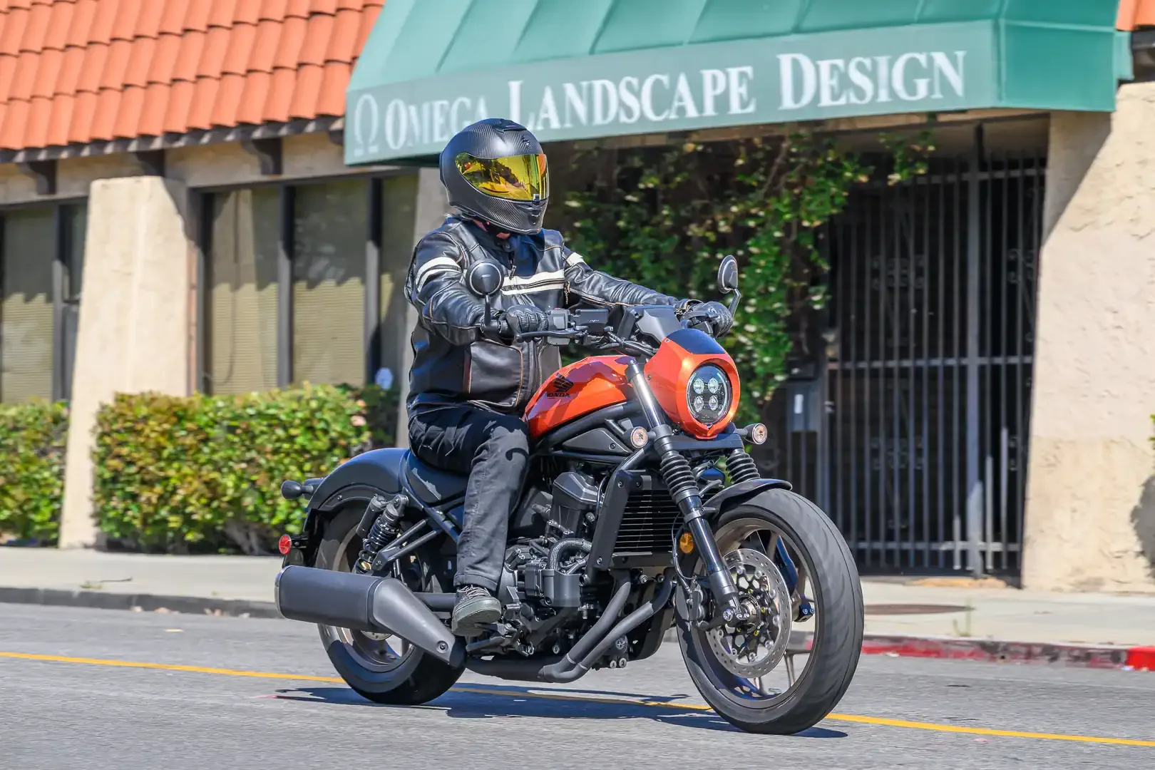 Slate Truck Motorcycle Hauler: Fit, Loaded Range & Real Limits