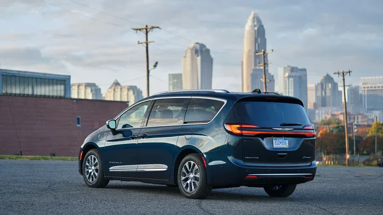 Ranking the 5 fastest production minivans on sale today