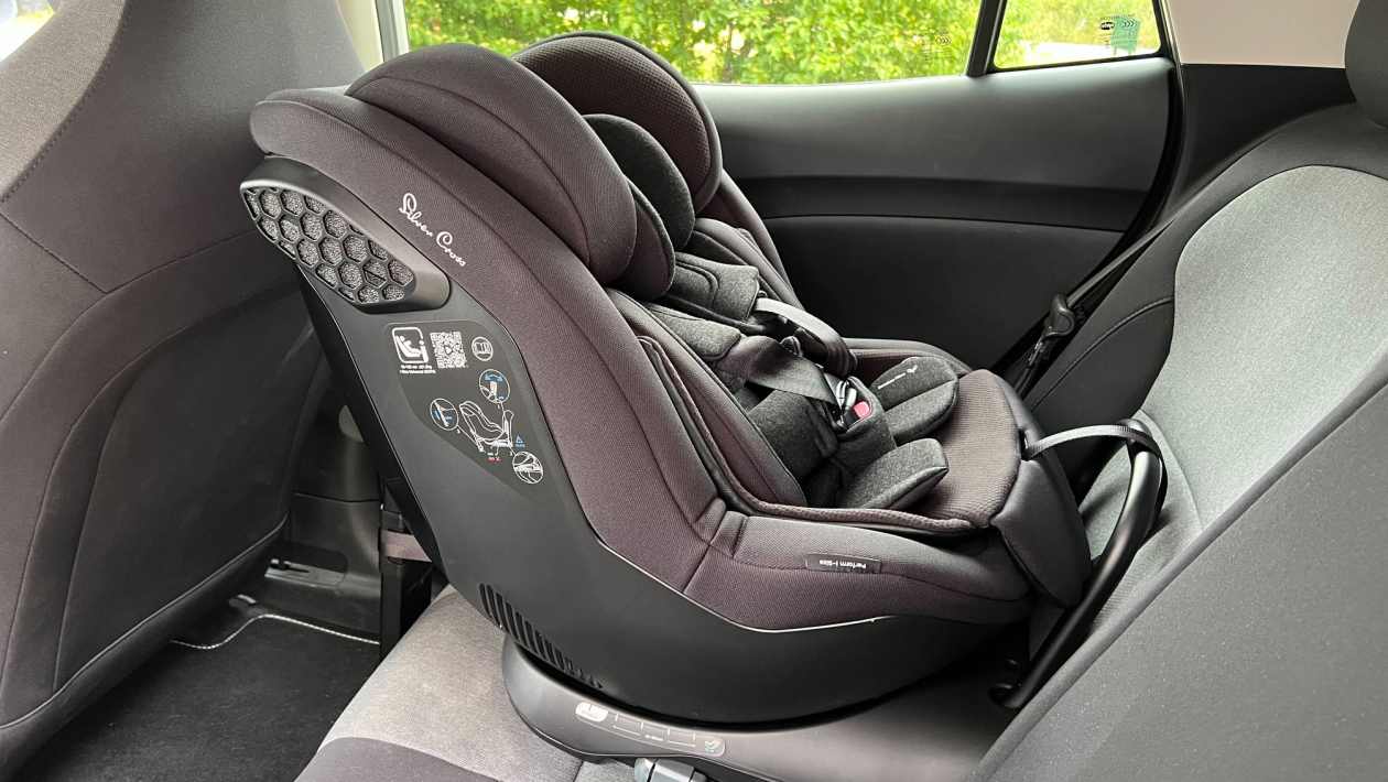 New Silver Cross Perform child car seat — first pictures