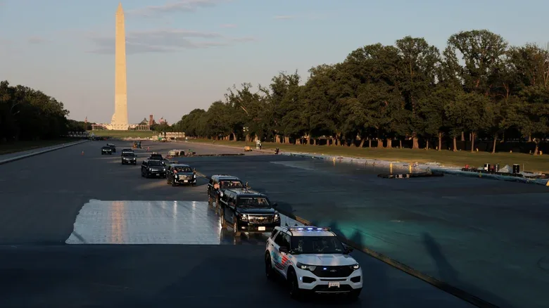 Trump’s Motorcade May Have Damaged the Lincoln Memorial Reflecting Pool During Visit