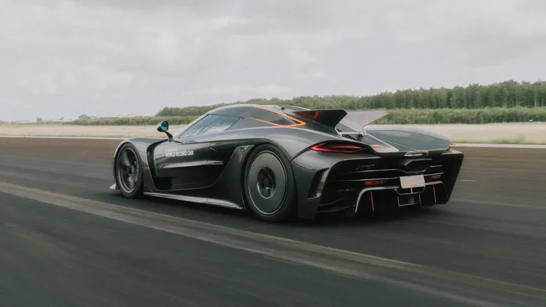 Over-the-Air Update Lets Koenigsegg Jesko Absolut Smash Quarter-Mile Record at 190 MPH