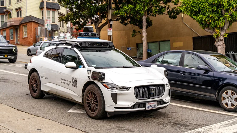 These Are the Features You’d Ditch to Make Modern Cars Cheaper