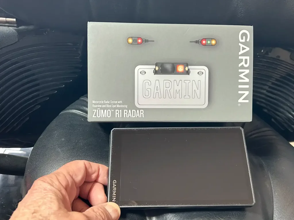 مراجعة نظام رادار الدراجة النارية Garmin Zumo R1: السلامة أولاً