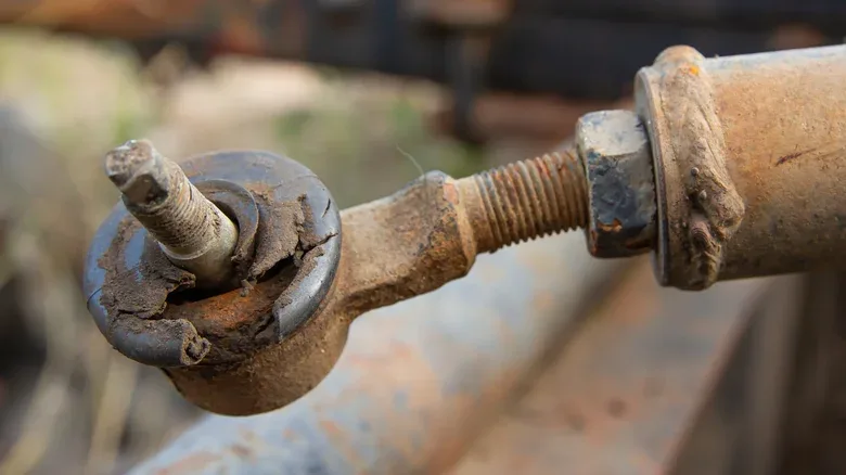 3 Signs It’s Time to Replace Your Car’s Tie Rods
