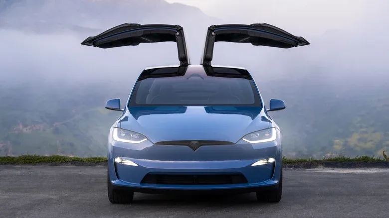 Used Tesla Model X Is The Only Electric Three-Row Family Hauler Under $20K — But Here’s The Catch