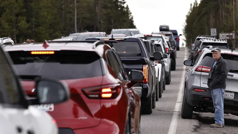 Gas cars pollute more: even with dirty battery production, EVs catch up in just two years
