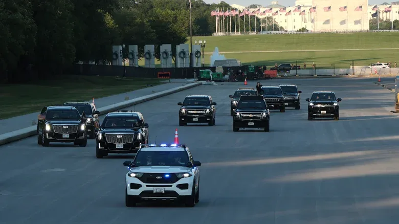 Trump’s Motorcade May Have Damaged the Lincoln Memorial Reflecting Pool During Visit