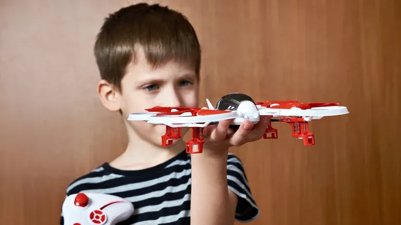 FCC Lifts Ban on Super-Cheap Drones, No Longer Fears Chinese Toys