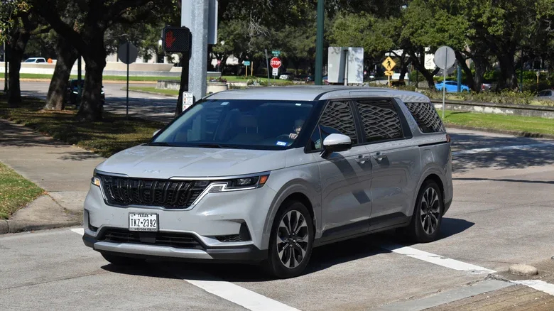 Ranking the 5 fastest production minivans on sale today