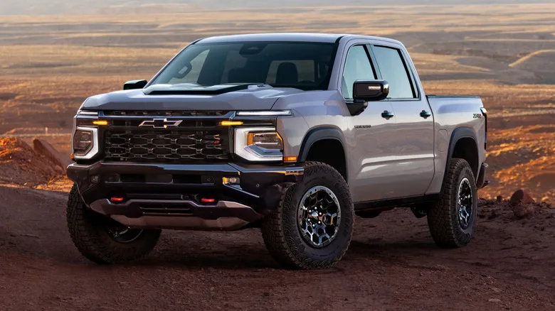2027 Chevrolet Silverado 1500 debuts with new V8s and a passenger screen