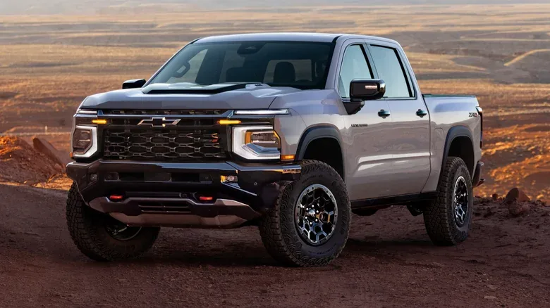 2027 Chevrolet Silverado 1500 debuts with new V8s and a passenger screen