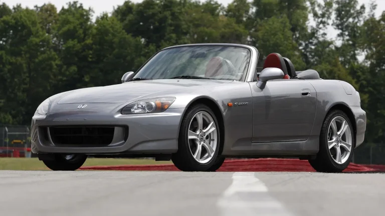 Secretele de inginerie din spatele legendarei cutii de viteze manuale a Honda S2000