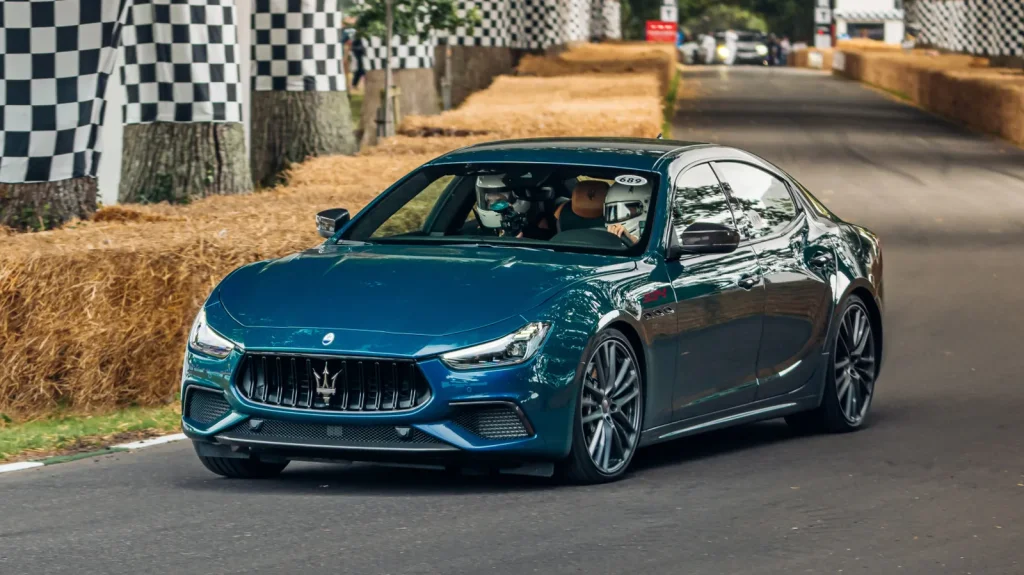 Știți că sedanurile s-au întors când chiar și Maserati lucrează la unul nou
