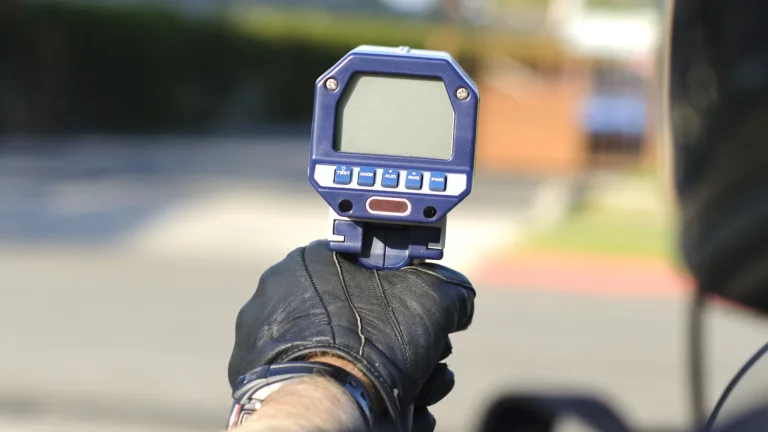 Funcționează cu adevărat dispozitivele de bruiaj radar?