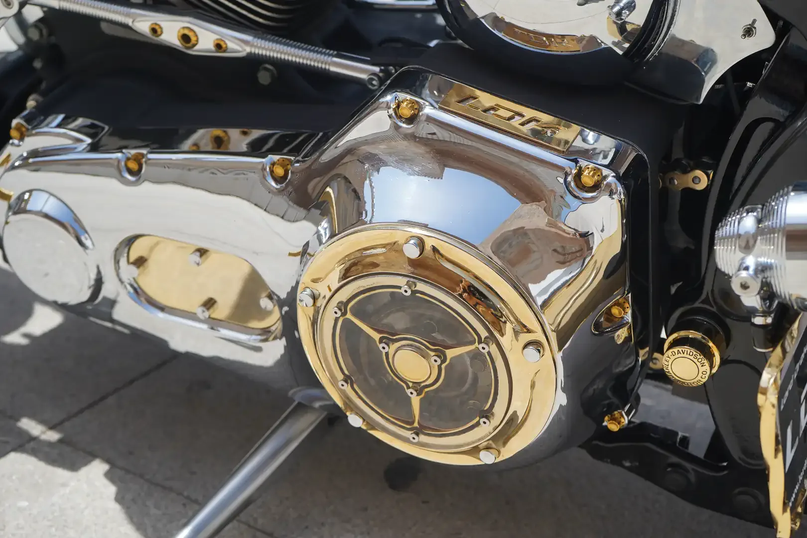 Lord Drake Kustoms Unveils Babylon: A Custom Harley-Davidson Masterpiece with 10 Replicas on the Way