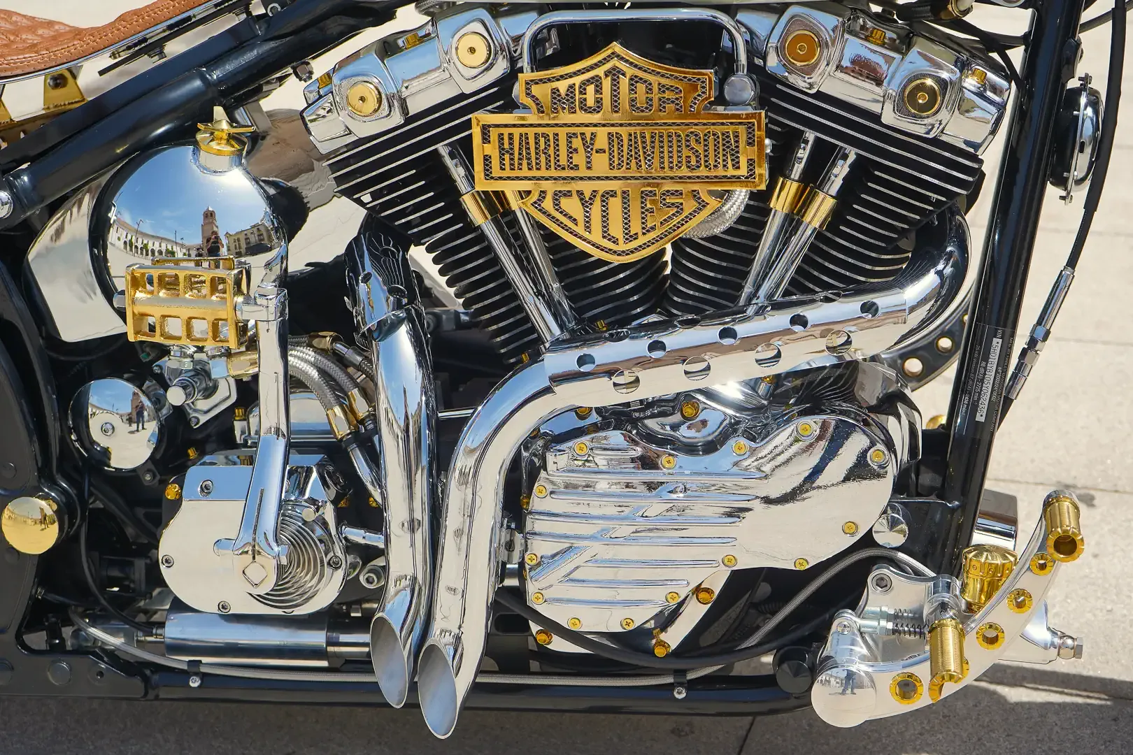 Lord Drake Kustoms Unveils Babylon: A Custom Harley-Davidson Masterpiece with 10 Replicas on the Way