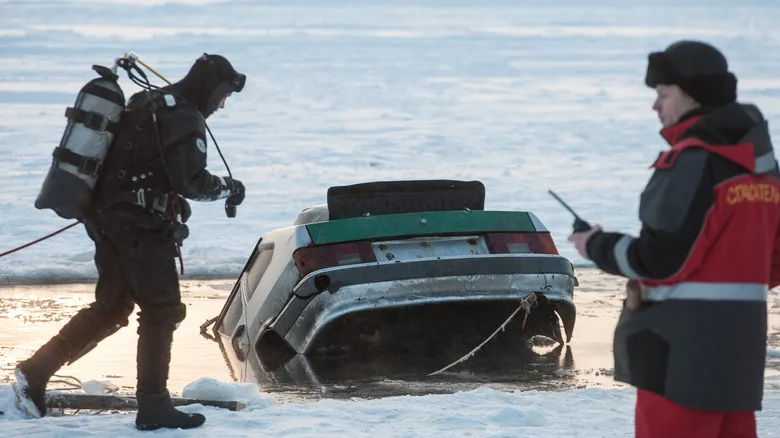 More Americans Need To Learn How To Escape A Sinking Car, Survey Finds