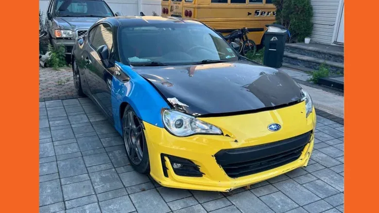 Volkswagen Beetle Ute Гусеничний Mitsubishi Bravo, Lincoln Continental з наддувом: найкращі автомобілі, які я знайшов для продажу в Інтернеті