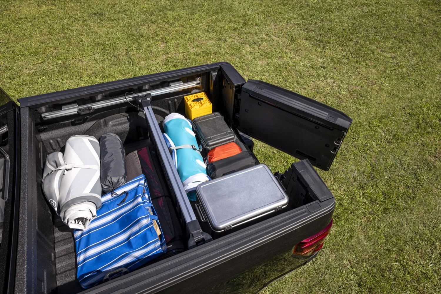 توصلت الدراسة إلى أن Ford Pickup Owners Tailgate أكثر من أي علامة تجارية منافسة