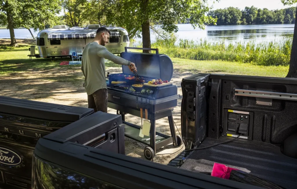 توصلت الدراسة إلى أن Ford Pickup Owners Tailgate أكثر من أي علامة تجارية منافسة