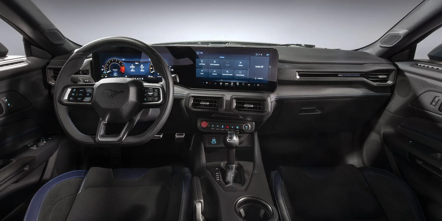 استطلاع رأي: هل الطراز S650 Ford Mustang Need Another هو البديل عالي الأداء؟