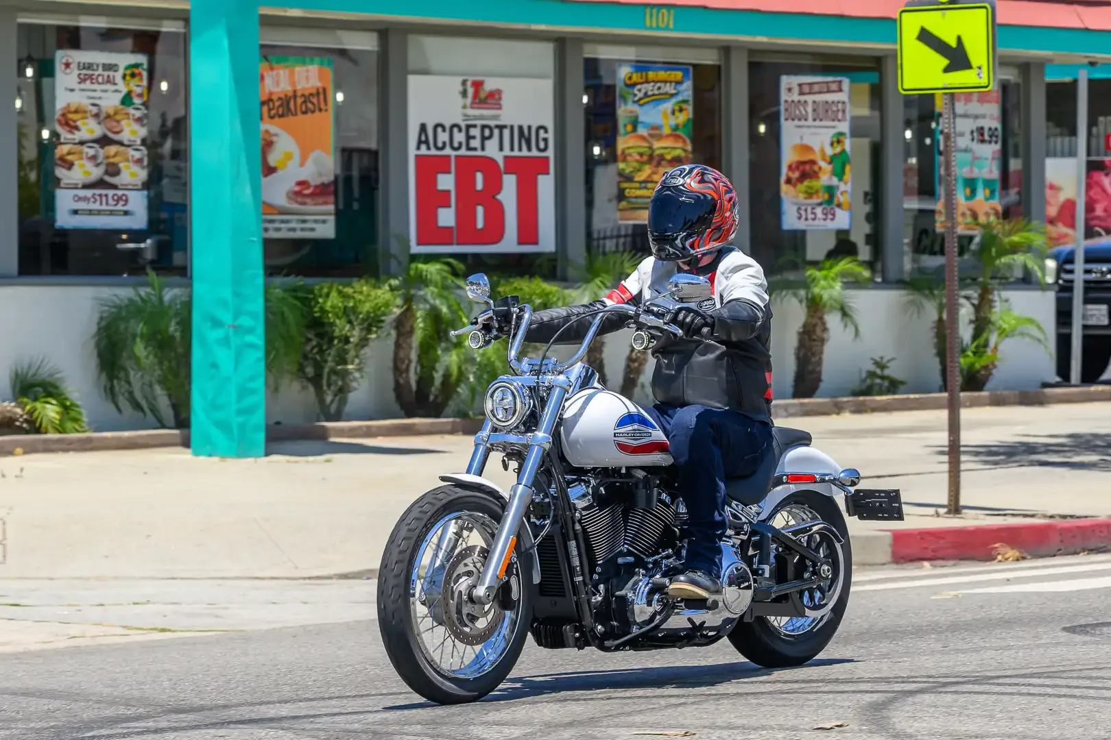 مراجعة 2026 Harley-Davidson Super Glide: 14 حقيقة أساسية