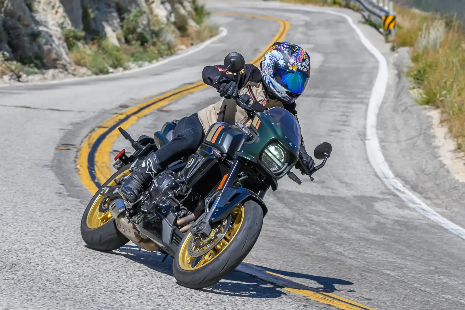 2026 Suzuki GSX-8TT Review: 13 Key Facts for Retro Sportbiking