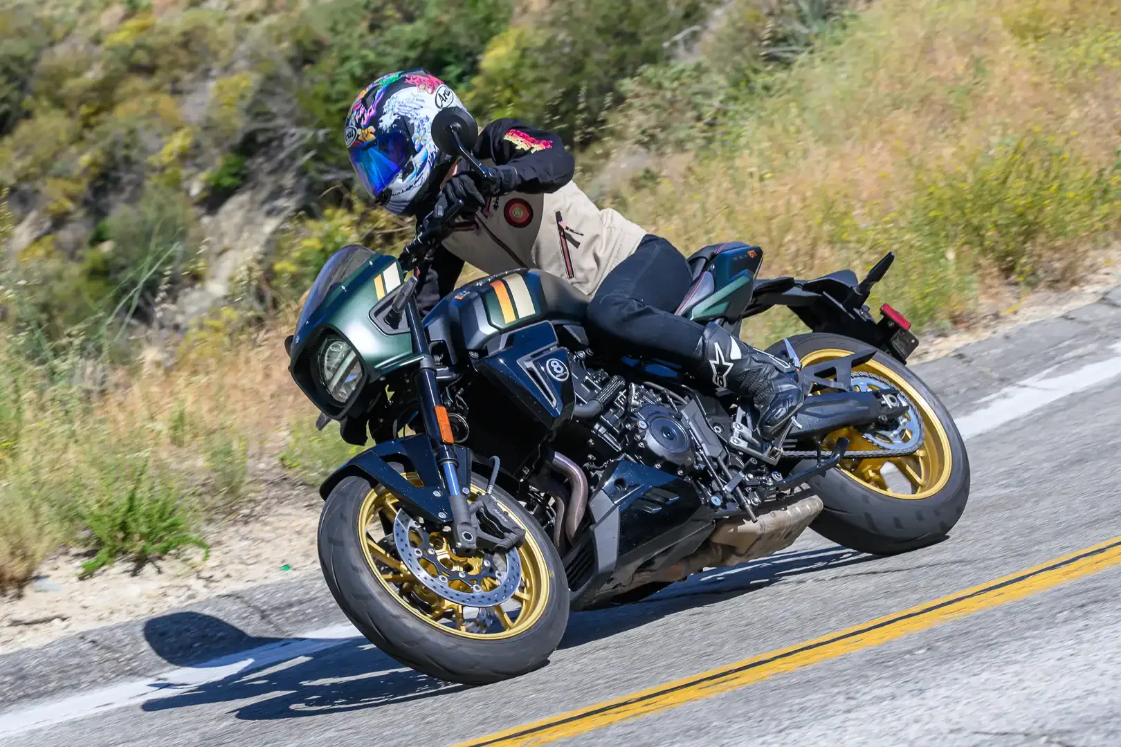 2026 Suzuki GSX-8TT Review: 13 Key Facts for Retro Sportbiking