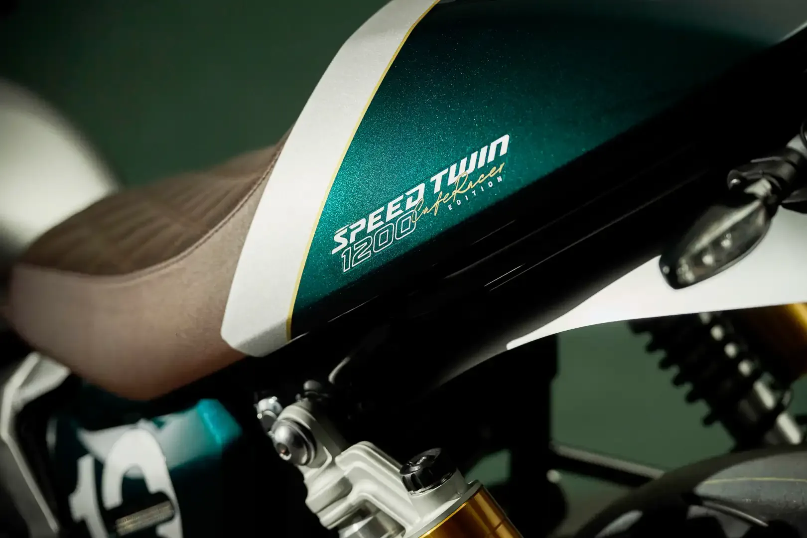 2027 Triumph Speed Twin 1200 Cafe Racer Edition: 6 Fast Facts
