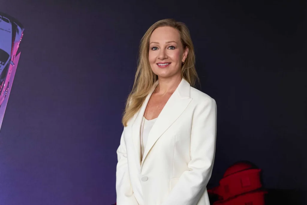 BMW schimbă conducerea: Sylvia Neubauer preia conducerea la BMW (Schweiz) AG; Michelle Roberts va conduce marca, clienții și vânzările la BMW M GmbH