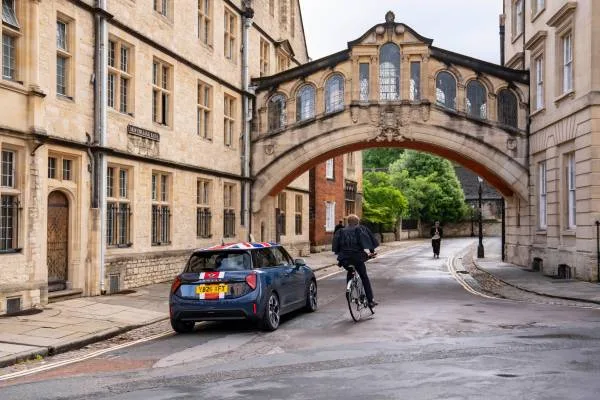 The MINI Cooper Oxford Edition: A Tribute to the Brand's Home