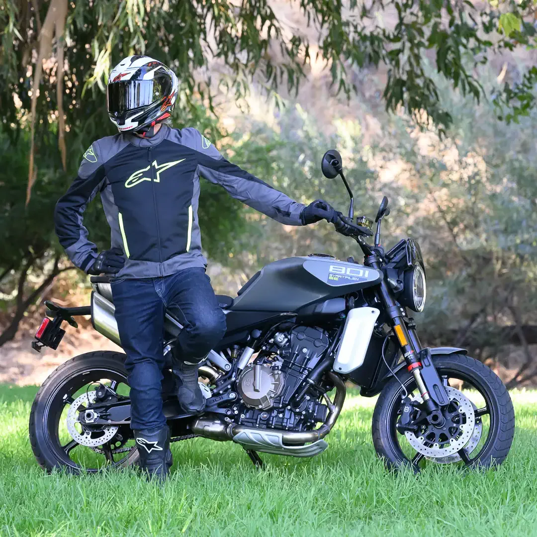 مراجعة سترة Alpinestars T-SP X Superair: ركوب الصيف مثالي