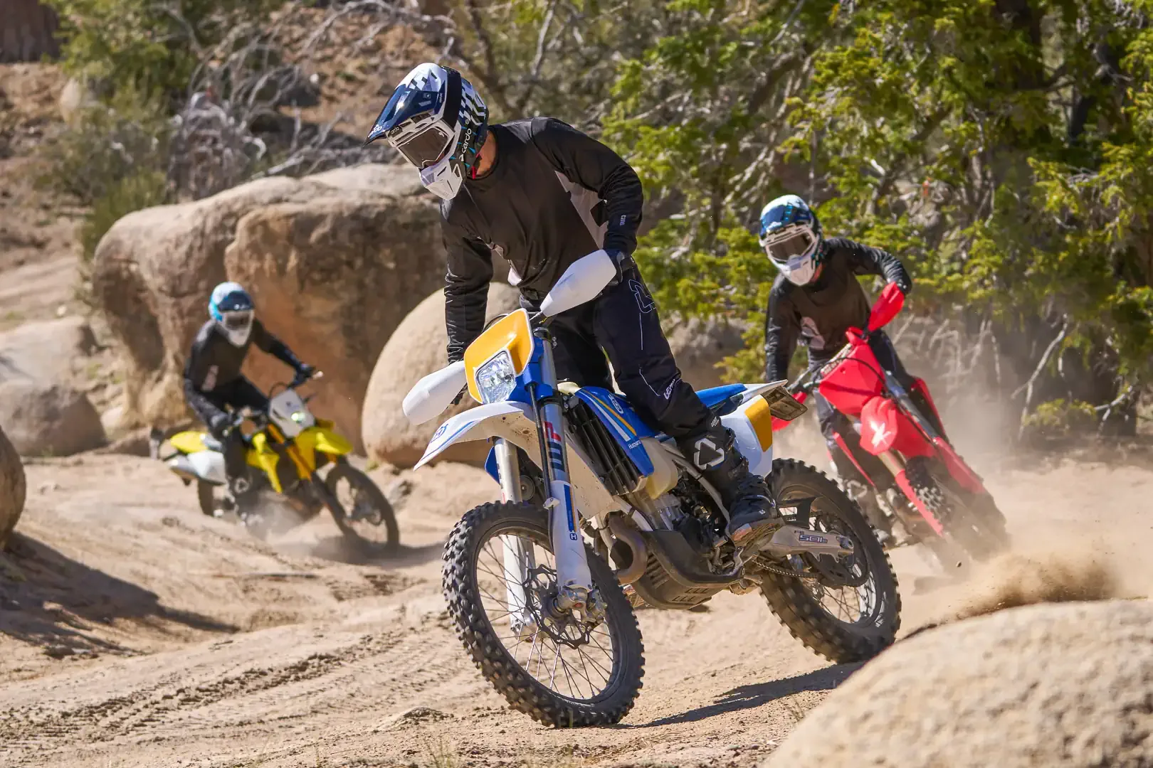 Cardo Venture: New Off-Road Helmet Packs Built-In Mesh Intercom for Trail Riders