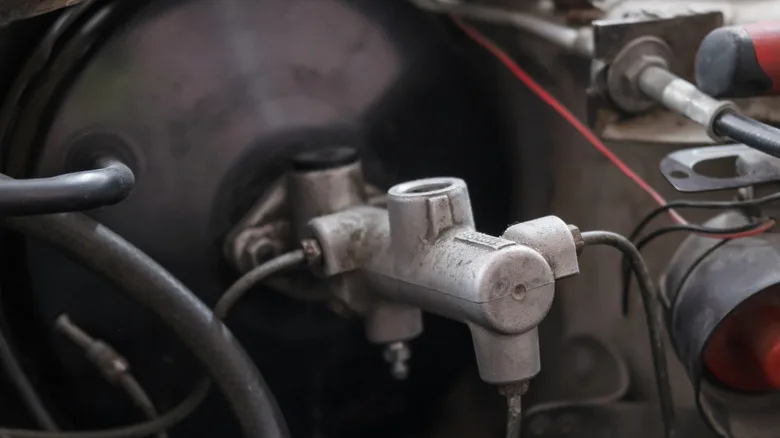 Hydroboost vs. Vacuum Brake Boosters: What’s the Difference?