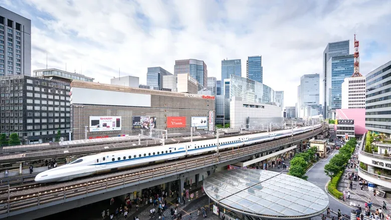 Japan’s L0 Series Maglev Holds the Record for Fastest Passenger Train Ever Built at a Verified 375 mph