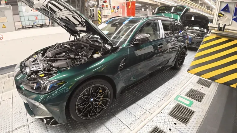 Watching Cars Get Assembled Reveals Just How Spectacularly Complex They Are