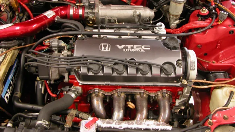 Honda B-Series vs D-Series Engines: What Sets Them Apart?