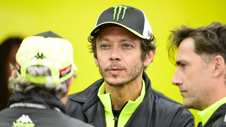 Легенда MotoGP Валентино Росси намерен дебютировать на Нюрбургринге 24