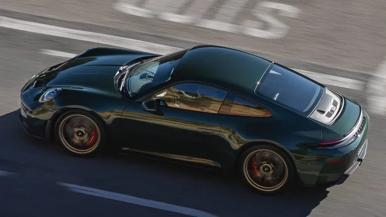 Страхотно за пистата, по-добро за улицата: Как Porsche Built 911 GT3 Touring