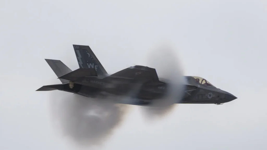 Sper că F-35 nu au nevoie de radar – pentru că pușcașii marini tocmai au primit șase fără niciun