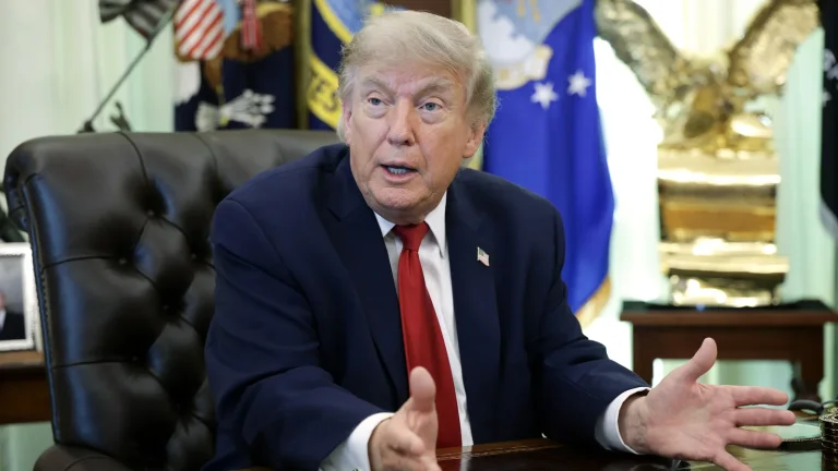 Trump revendică „dreptul de a repara” victoria care chiar încearcă să elimine CARB