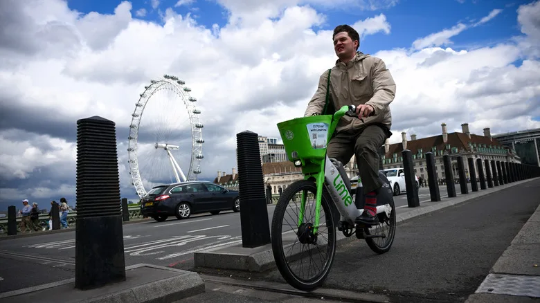 Are e-bike tires the same as regular bicycle tires? Here’s what you need to know