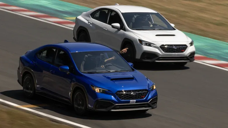 Subaru Базова комплектація 2026 WRX коштує від 33 690 доларів США та є потужною