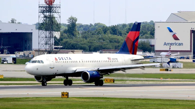 Firework strikes Delta flight during landing at Chicago Midway — another Independence Day ‘celebration’ gone wrong