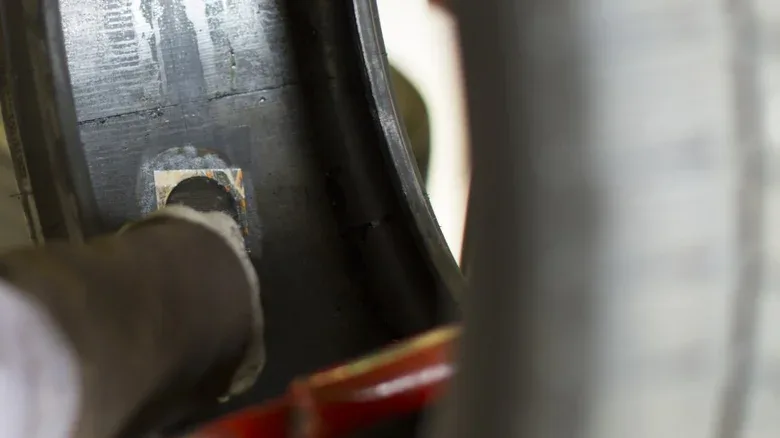 What’s the Quickest Way to Fix a Flat Tire?