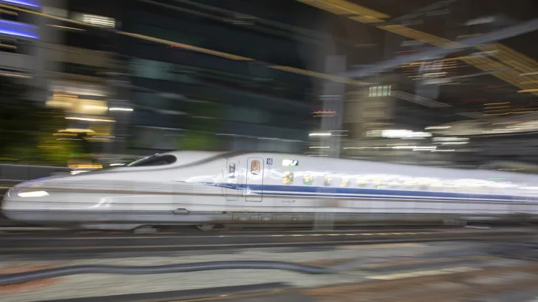 Japan’s L0 Series Maglev Holds the Record for Fastest Passenger Train Ever Built at a Verified 375 mph